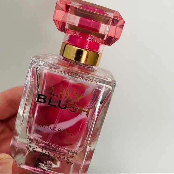 LILLY BLUSH Perfume 50ML - Picture 3 of 3